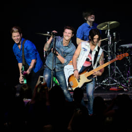 HOT CHELLE RAE